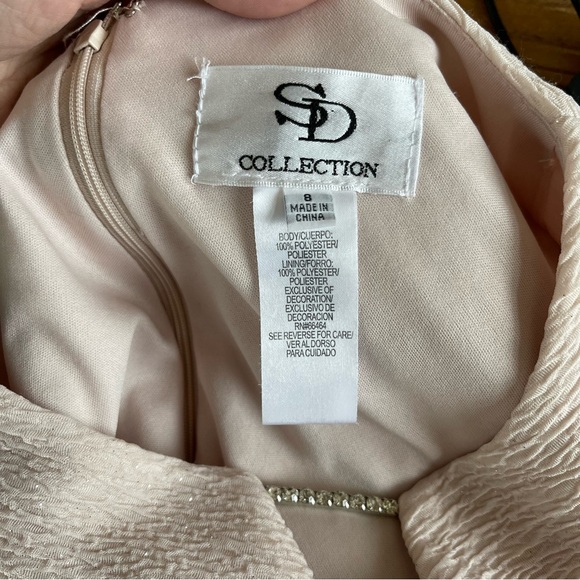 Pretty blush and silvery dress - Picture 5 of 7